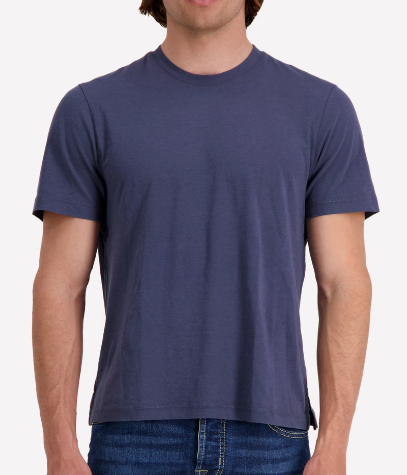 The Clean Finish Jersey Short Sleeve Crew in luxurious jersey fabric, designed for a classic fit. Featuring a binded neck and clean finished hem, this timeless t-shirt is the perfect addition to elevate any wardrobe. Ideal for casual or smart-casual outfits, this versatile piece offers effortless style and durability.
