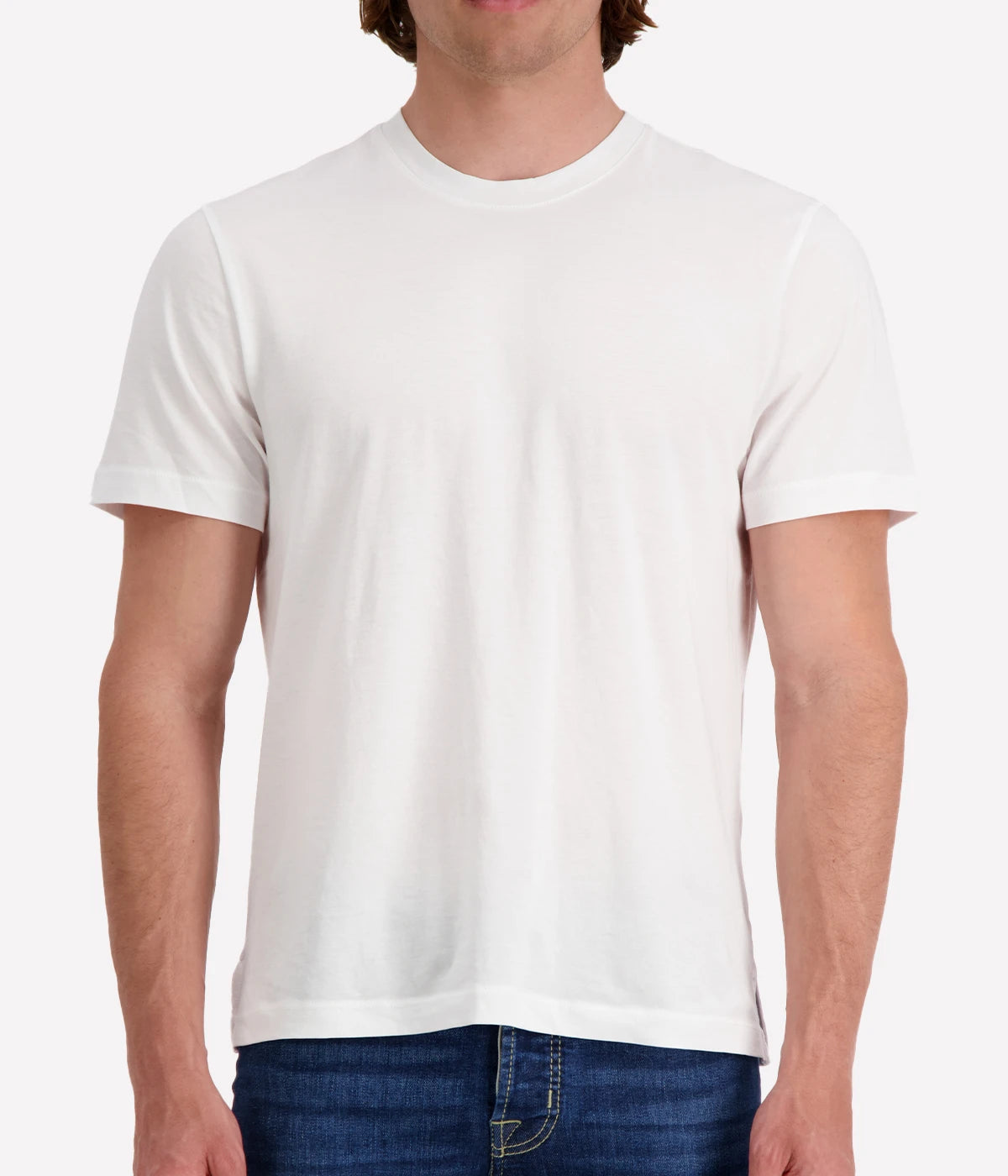 The Clean Finish Jersey Short Sleeve Crew in luxurious jersey fabric, designed for a classic fit. Featuring a binded neck and clean finished hem, this timeless t-shirt is the perfect addition to elevate any wardrobe. Ideal for casual or smart-casual outfits, this versatile piece offers effortless style and durability.