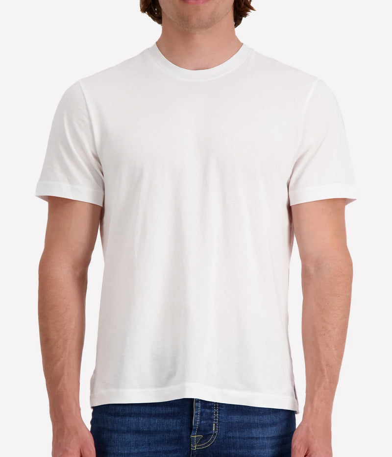 The Clean Finish Jersey Short Sleeve Crew in luxurious jersey fabric, designed for a classic fit. Featuring a binded neck and clean finished hem, this timeless t-shirt is the perfect addition to elevate any wardrobe. Ideal for casual or smart-casual outfits, this versatile piece offers effortless style and durability.