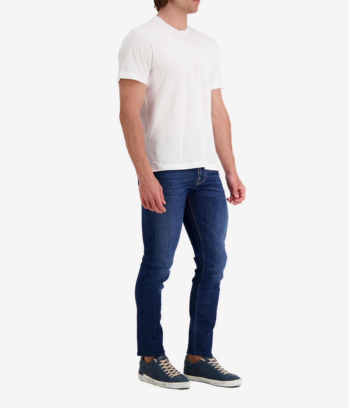 The Clean Finish Jersey Short Sleeve Crew in luxurious jersey fabric, designed for a classic fit. Featuring a binded neck and clean finished hem, this timeless t-shirt is the perfect addition to elevate any wardrobe. Ideal for casual or smart-casual outfits, this versatile piece offers effortless style and durability.