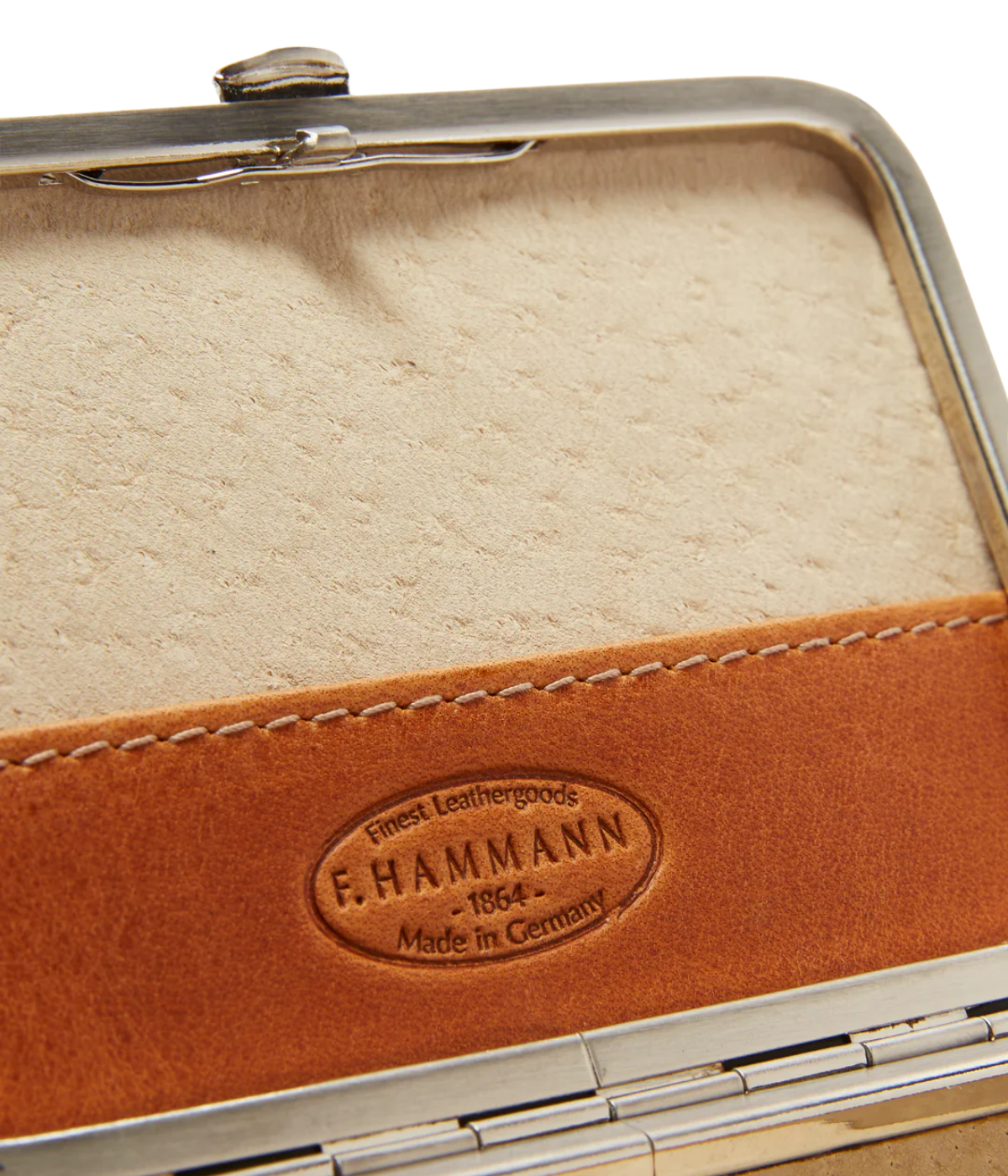 F. Hamman leather playing card set in cognac full-grain leather with suede lining and polished frame – luxury game accessory made in Germany.