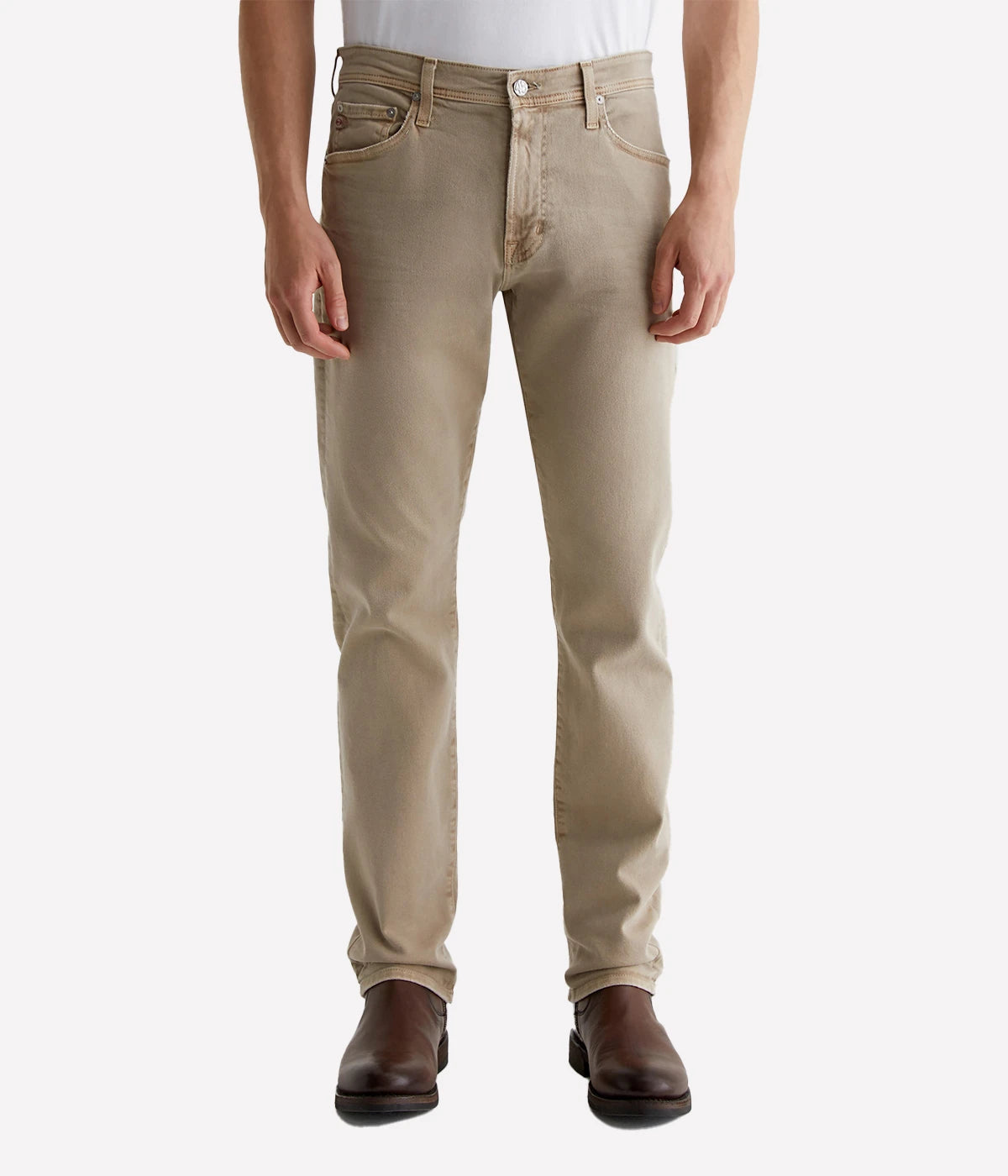 The Everett slim-straight jeans in sulfur-dyed khaki offer a relaxed fit with a tapered leg, AG-ed™ fading, and a velvety-soft feel thanks to Cloud Soft Denim™. Stretch and recovery ensure all-day comfort.