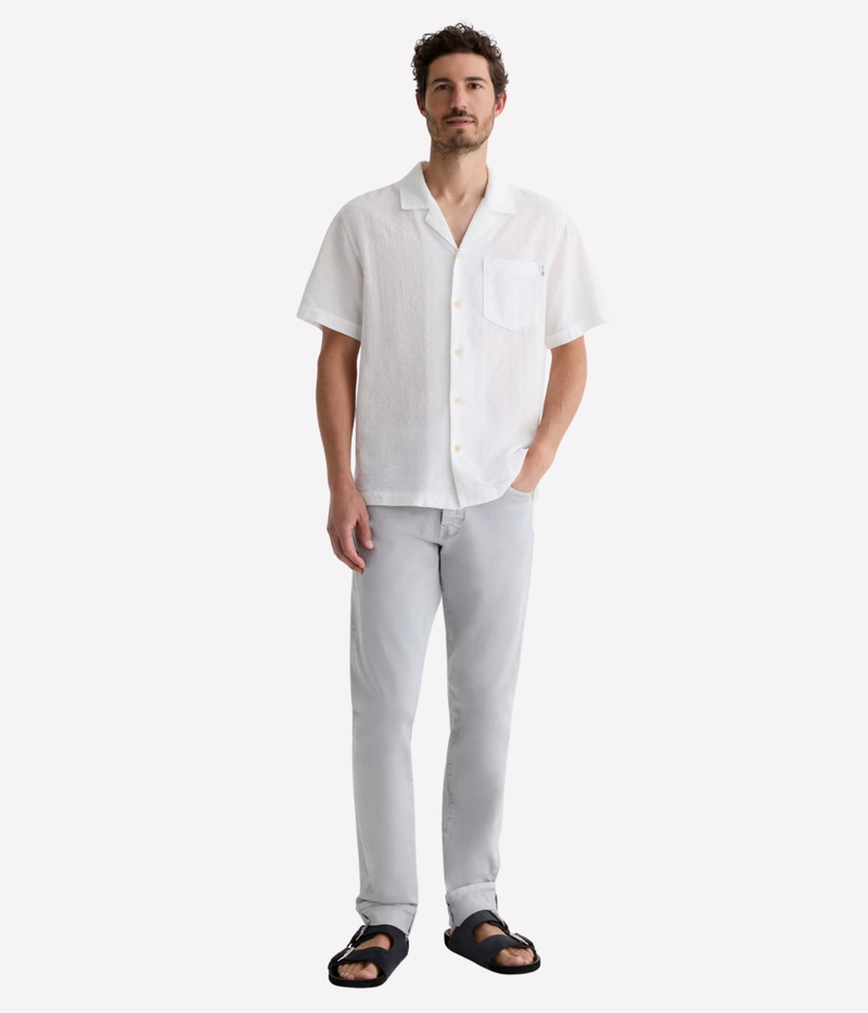 White short sleeve camp collar shirt made from lightweight cotton-linen blend with subtle dobby texture and chest pocket – the perfect refined summer shirt.