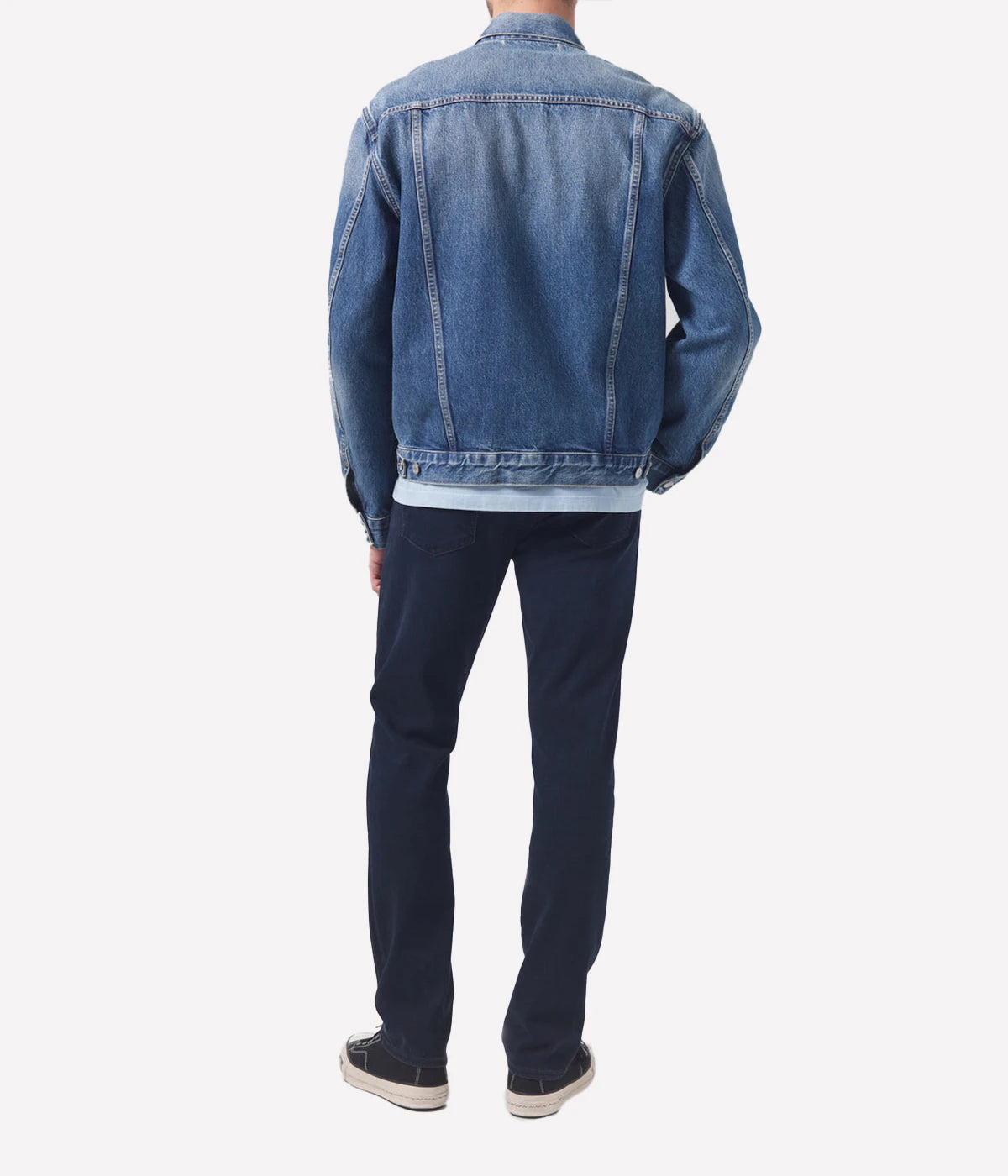 Gage jeans by Citizens of Humanity, featuring a relaxed fit through the thigh with a gradual taper to the ankle. Crafted in a dark wash with tonal stitching, these jeans offer a sleek, polished look. The heavyweight denim provides structure and comfort, making them perfect for day-to-night wear.