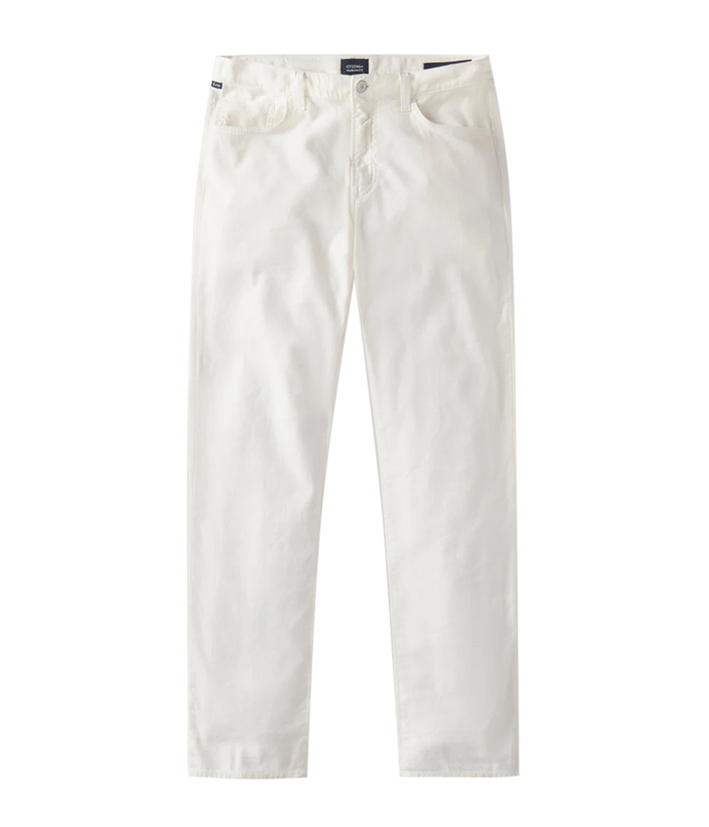 Citizens of Humanity Gage pants in a light colour, featuring a relaxed fit through the thigh with a subtle taper to the ankle. Made from midweight, breathable stretch linen for comfort and style. Perfect for smart casual and laid-back outings