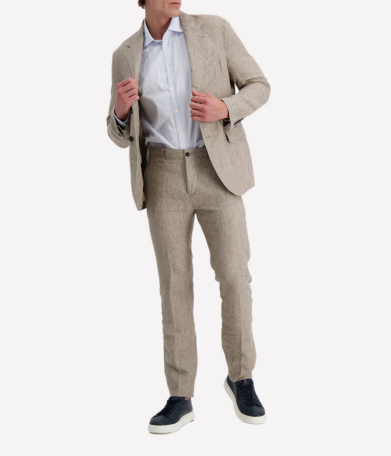 Regular-fit cotton shirt with a pointed collar, soft front placket, cotton voile inner bib, and custom badge embroidery. Made in Italy.