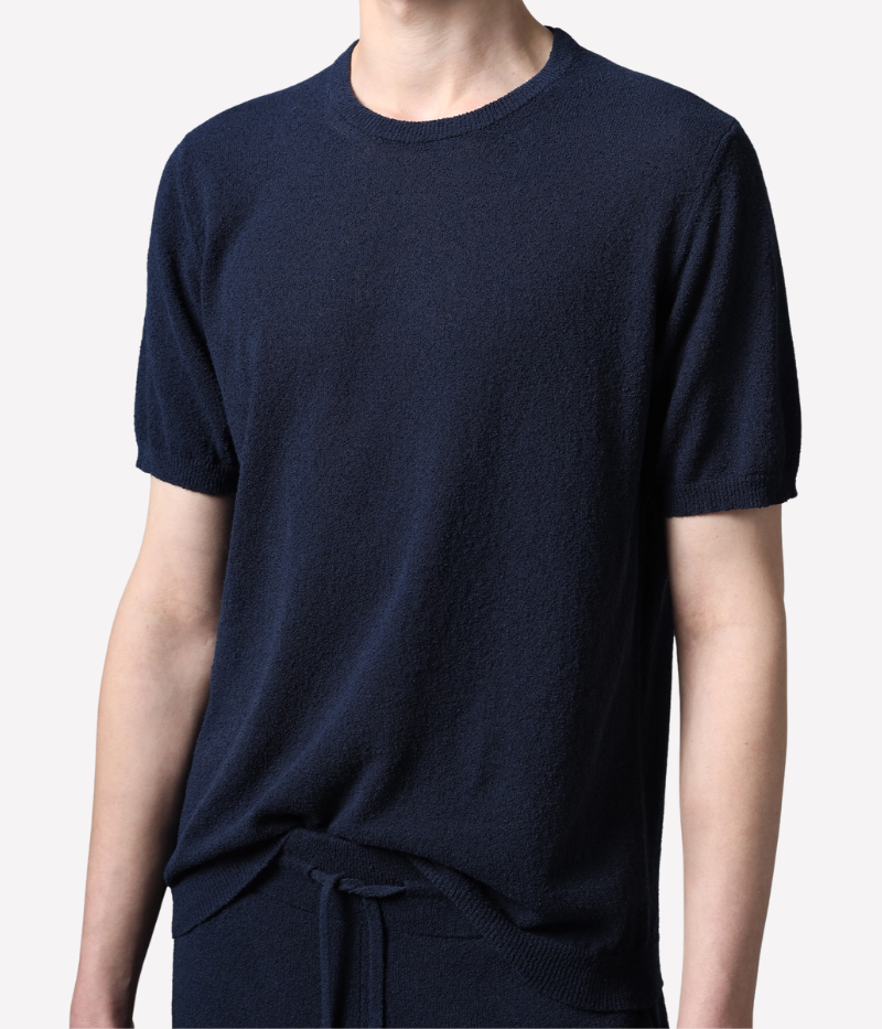 Classic navy spongy-knit t-shirt featuring ribbed edges and a breathable, structured feel for elevated everyday wear.