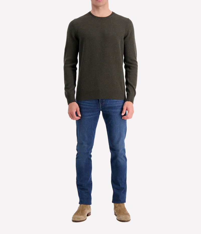 Gran Sasso long sleeve crewneck in 100% merino wool, offering durability and comfort, made in Italy