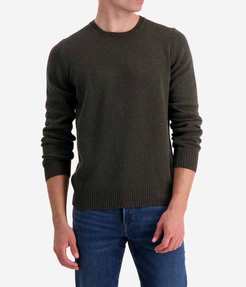 Gran Sasso long sleeve crewneck in 100% merino wool, offering durability and comfort, made in Italy