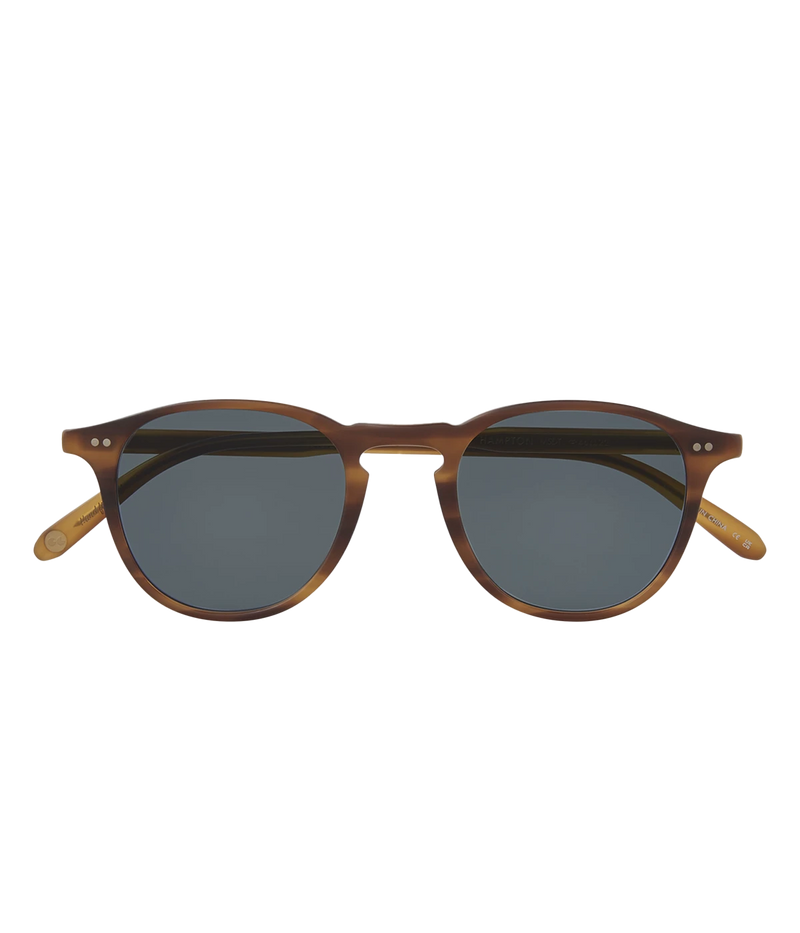 Retro-inspired P3 sunglasses with modern colour combinations, Premium Glass Polar lenses, and hand-finished details. Features classic GLCO core wire, 5-barrel hinges with rivets, and external pins at the temples. 100% UV protection.