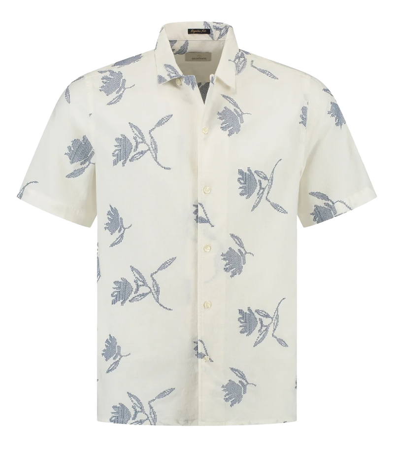 Men's short-sleeve resort shirt with a cross-stitch floral pattern in breathable BCI cotton, ideal for laid-back summer days