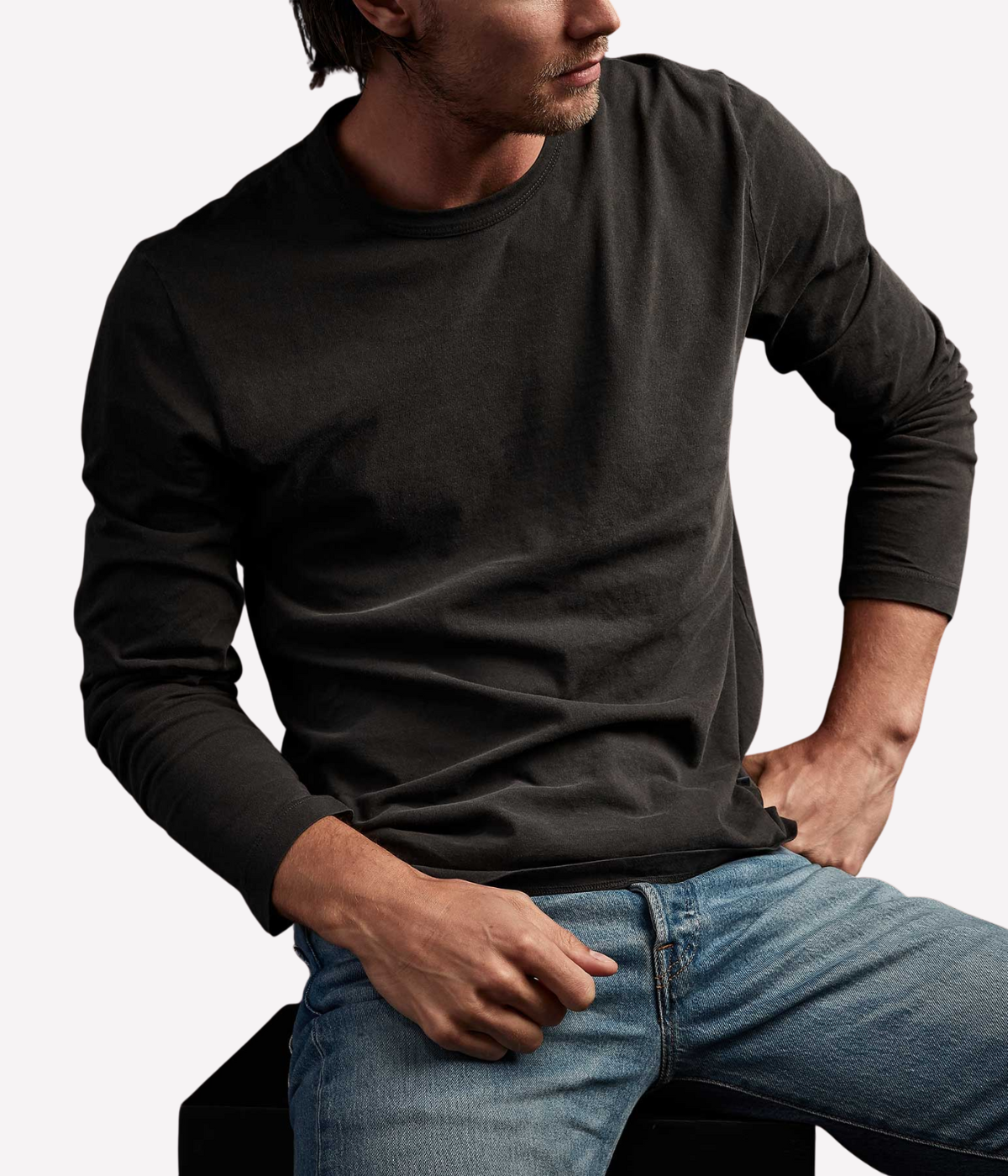 Long Sleeve Crew in Carbon Pigment