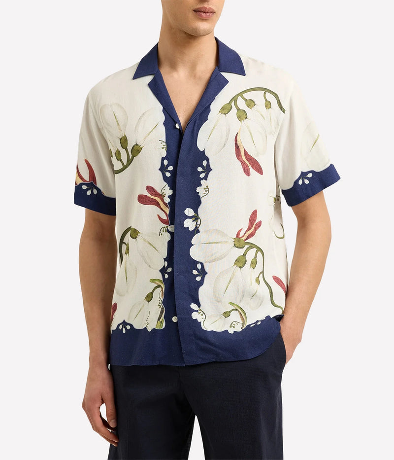 Men’s relaxed short-sleeve linen shirt in Orchis print with Capri collar and concealed placket – lightweight summer shirt featuring exclusive Sarah Graham artwork