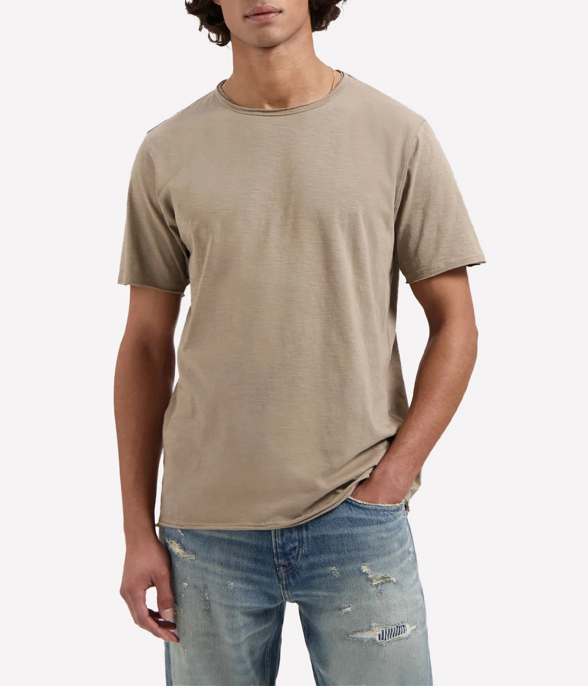 Men's organic cotton t-shirt in seasonal colours with raw edge detailing and regular fit