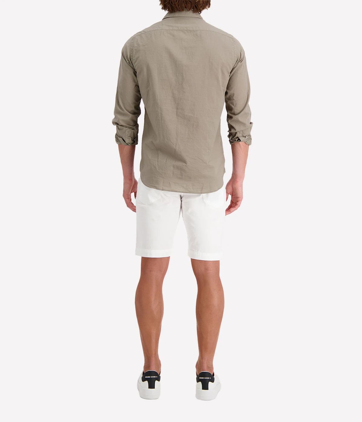 Back view of the Hartford Sammy Shirt, highlighting its clean lines and lightweight cotton voile fabric. A versatile piece for both smart-casual and laid-back summer outfits.