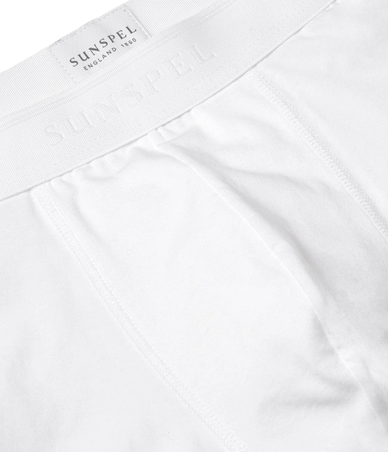 Sunspel Twin Pack Trunks in White – close-up of elasticated waistband featuring subtle Sunspel branding and comfortable fit.