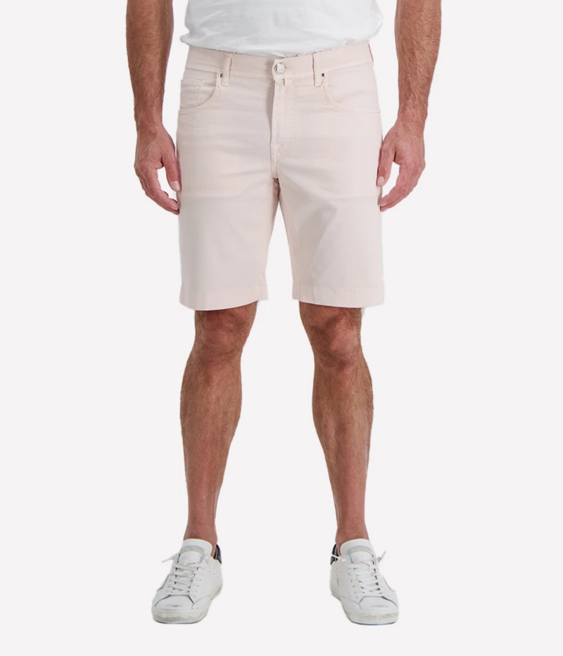 Jacob Cohën Lou Bermuda 5 PKT Slim Fit in Pink Suede Patch – Front View Slim Fit Bermuda Shorts