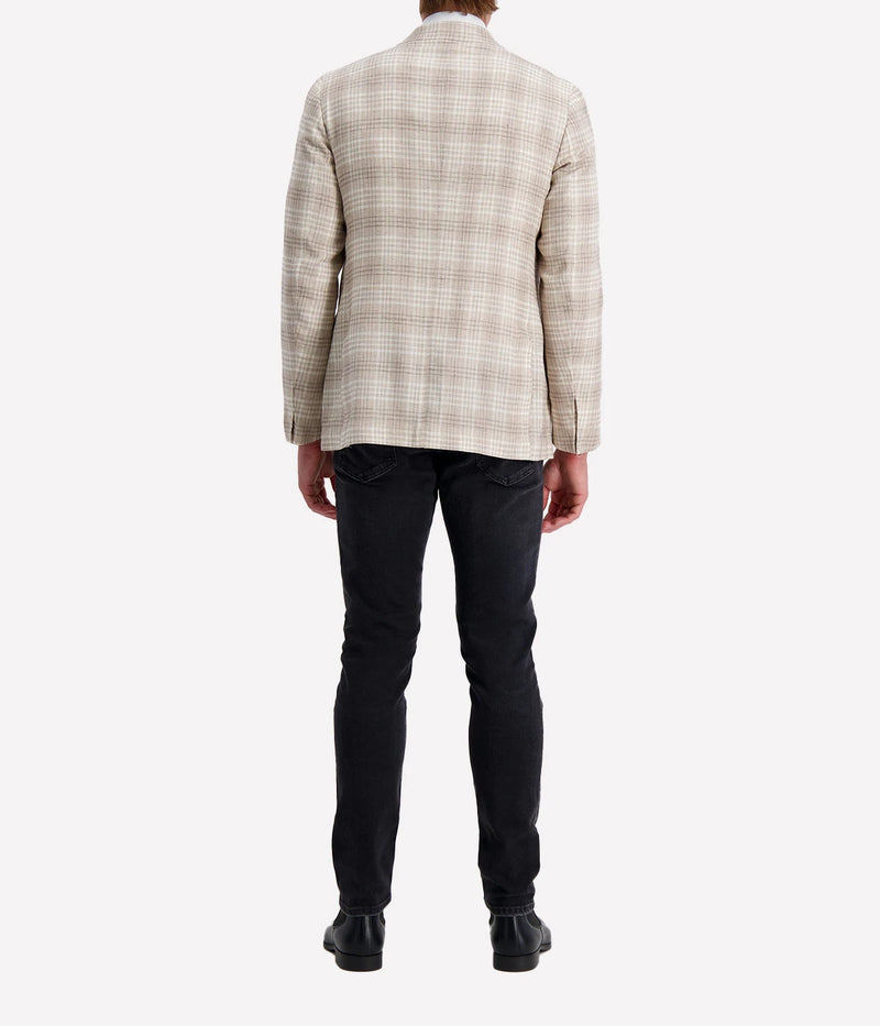 Eleventy slim fit chequered blazer crafted from Ermenegildo Zegna linen-wool-silk blend with three-roll-two design and ticket pocket.