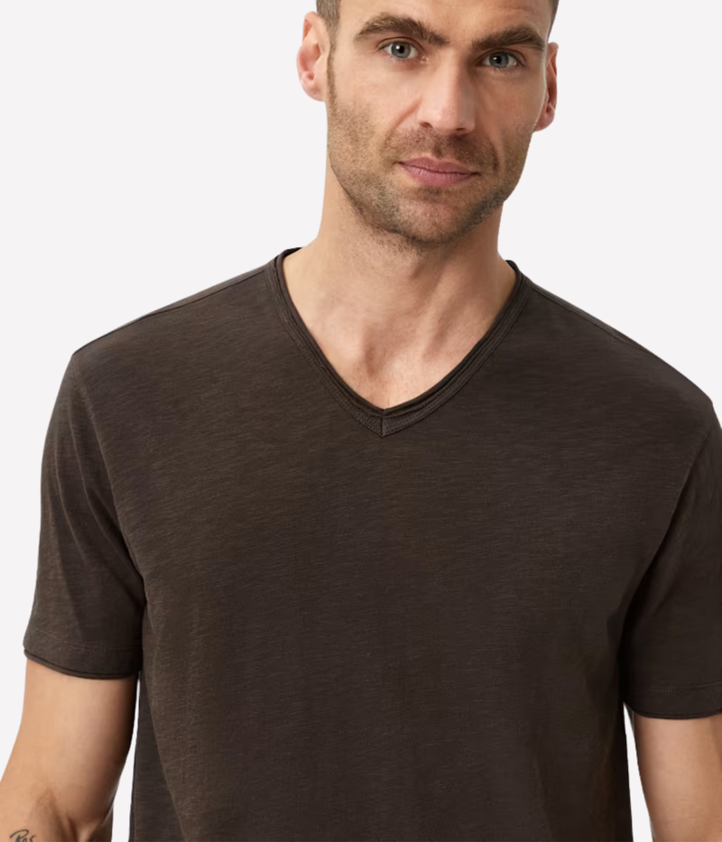 Miles Slub V Neck Tee in Dark Brown