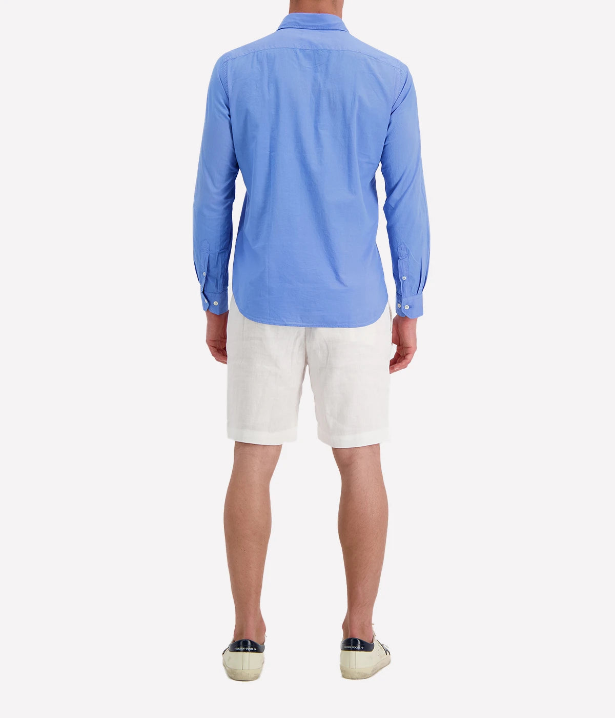 Back view of the Hartford Sammy Shirt, highlighting its clean lines and lightweight cotton voile fabric. A versatile piece for both smart-casual and laid-back summer outfits.