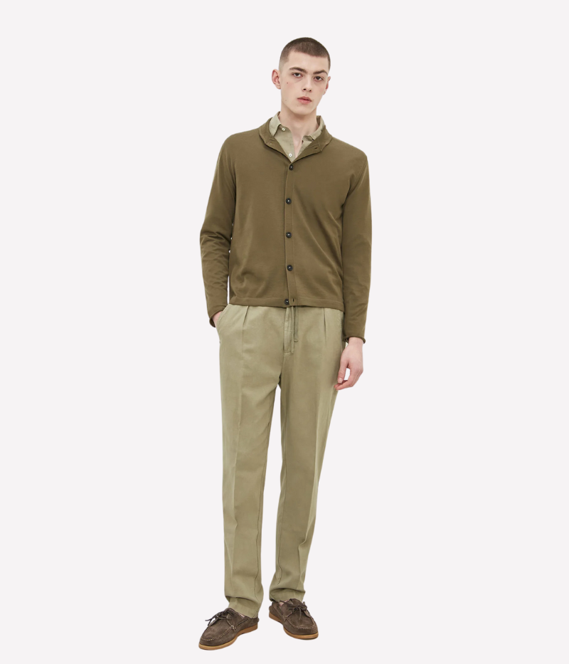 Regular fit shawl collar cardigan in ultrafine worsted pure cashmere, featuring unfinished cuffs, made in Italy for a luxurious and comfortable look.