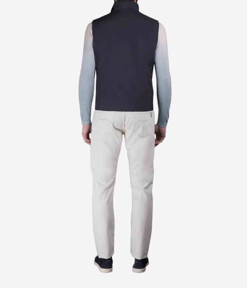 Senio Vest in Navy by MooRER, featuring water-repellent lightweight fabric, synthetic feather-effect padding, double-zip front closure, and zippered pockets. Made in Italy.