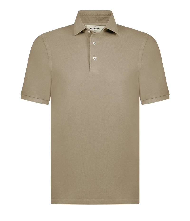 A timeless classic short sleeve polo in a camel, featuring a light weight cotton material, three button detail and collar. Sporty Polo, comfortable, made in Italy, throw on and go. 