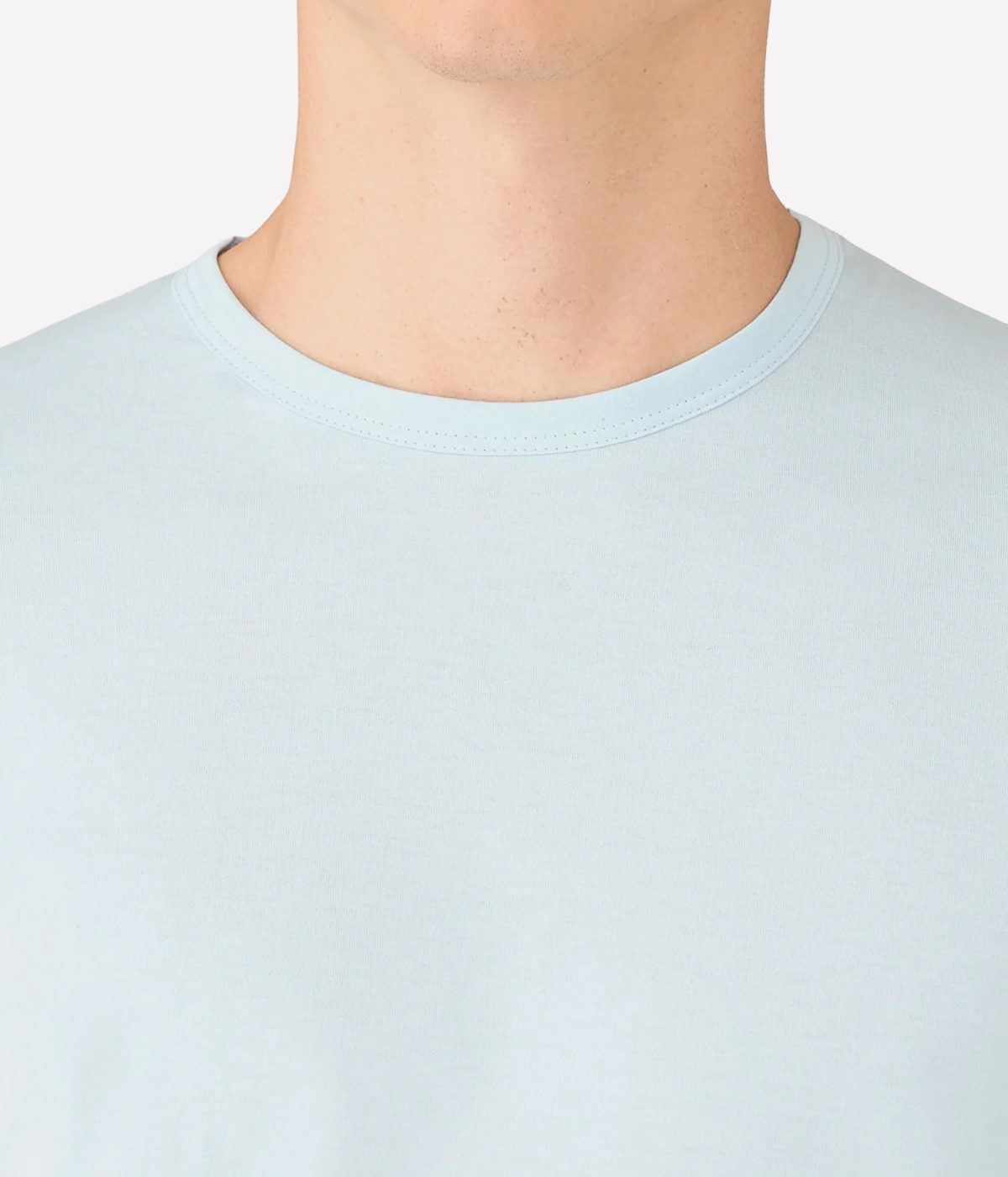 Short Sleeve Crew Neck T-Shirt in Frost Blue