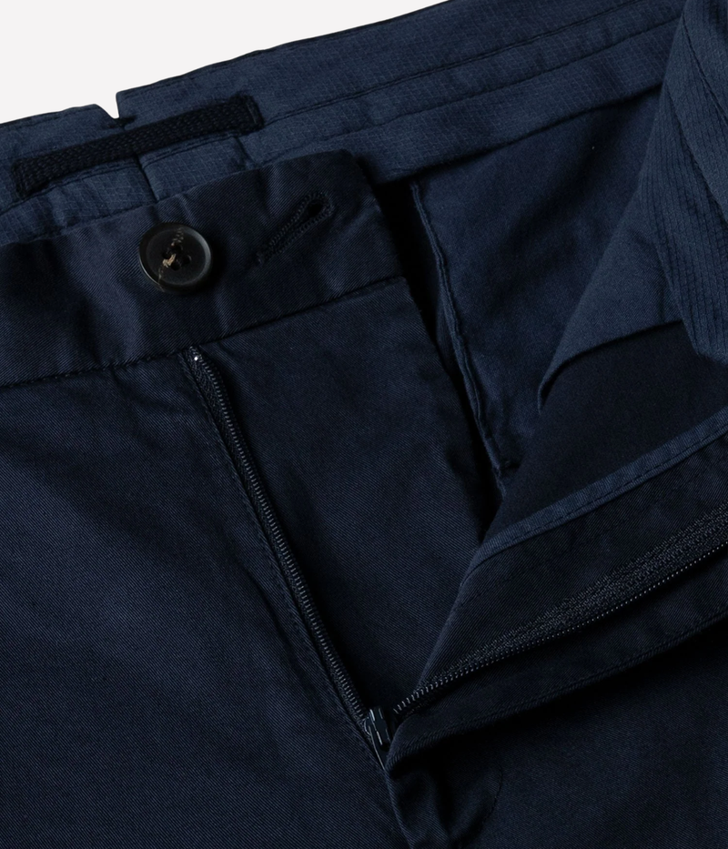 Slim Fit Chino in Navy