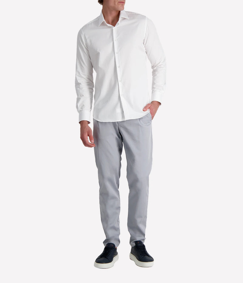White slim-fit cotton shirt by Ingram featuring a sharp collar, button-down front, and subtle seersucker texture, styled for a clean and modern look.