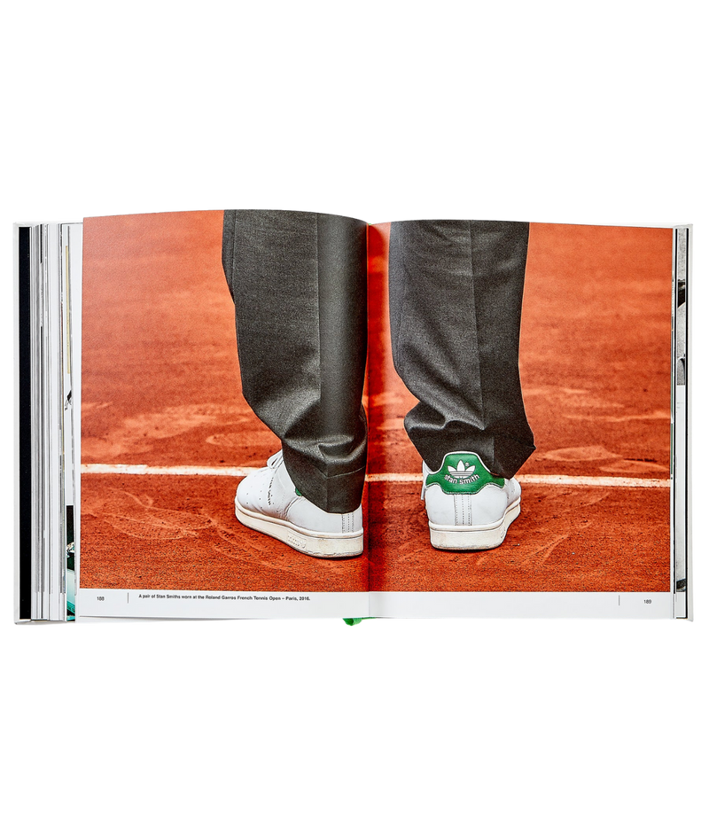 Sneakers The Classics Book