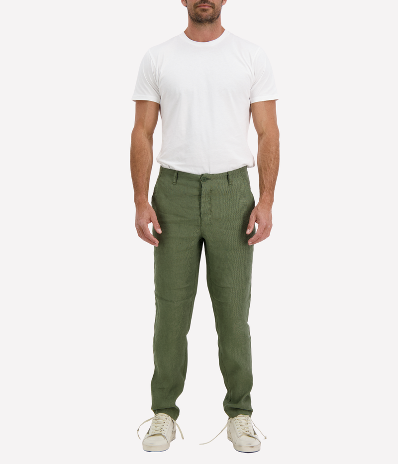 Men’s Transit linen blend trousers in light neutral tone with welt pockets and button closure, made in Italy.