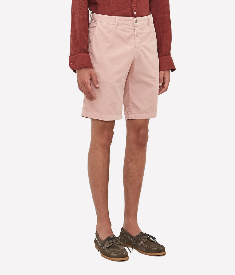 Men's baby corduroy Bermuda shorts with a relaxed fit, slant pockets, and a clean finish.