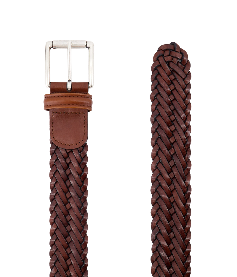 Anderson’s Italian leather belt, handcrafted in Parma from premium calfskin with a sleek metal buckle—luxury craftsmanship for both formal and casual styling.