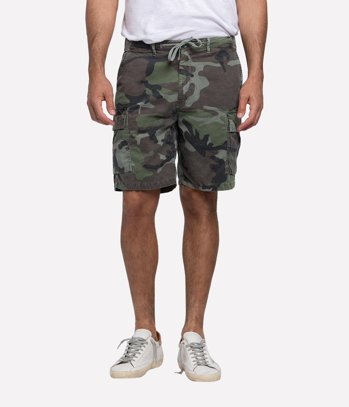 Tyler Woven Short in Camo Moss