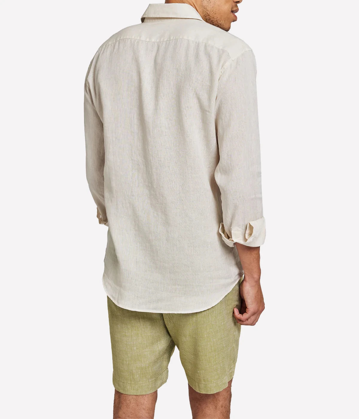 Back view of the Antonio Long Sleeve Linen Shirt by Frescobol Carioca, highlighting the lightweight, breathable fine Italian linen fabric. This classic men's linen shirt combines relaxed tailoring and timeless sophistication, ideal for polished, effortless dressing.