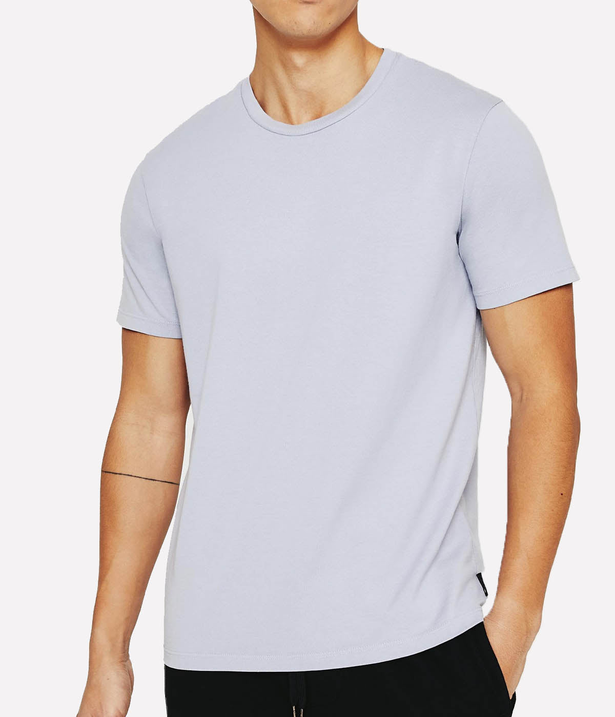 Bryce Crew in Flowing Breeze