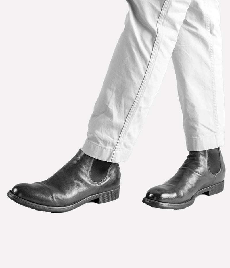 Chronicle Leather Chelsea Boots in Nero