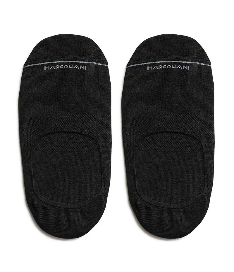 A flat lay view of men's invisible socks, highlighting their low-profile design and sleek construction for a discreet fit.