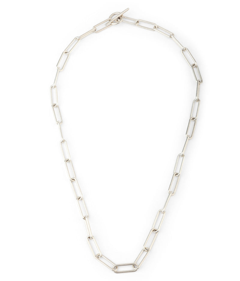 The Ovalado Necklace in Silver