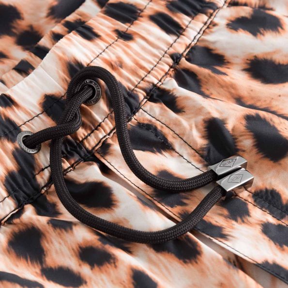 Leonél in Leopard Print