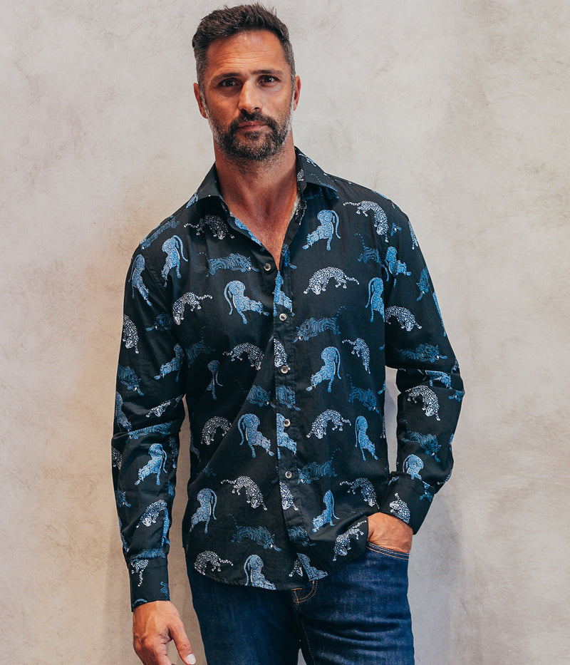 Slim Fit Shirt in Dark Blue Animal Pattern